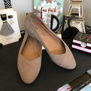 Toms Women’s Julie Flats